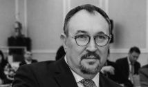 Sfârșitul ultimului imperiu imaginar sau Austerlitzul ”Marelui Combinator”