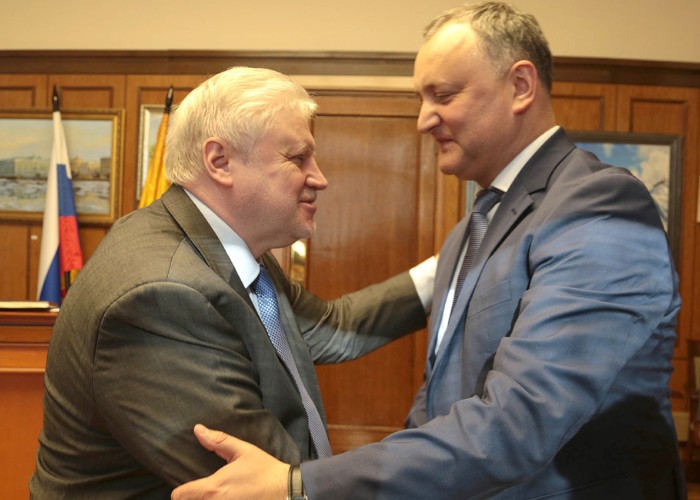 Rușii lui Dodon amenință cu invadarea Republicii Moldova: ”Avem cu ce să potolim minţile înfierbântate ale celor din Chişinău!”