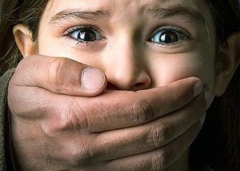 Atracția sexuală față de copii, susținută de un profesor asistent al unei universități din SUA, preocupat de ”obținerea demnității” pedofililor
