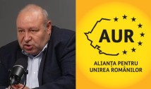 Senatorul Daniel Fenechiu face declarații care reflectă tranziția PNL de la "AUR trebuie scos în afara legii" la "sunt foarte multe aspecte care sunt asemănătoare" între PNL și AUR. Acesta mai spune că "în zona AUR respectul față de persoana lui Ilie Bolojan este destul de mare"