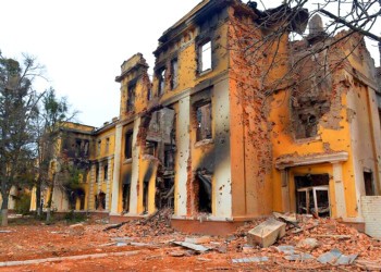 Genocidul continuă: după maternitatea din Mariupol, Rusia a bombardat și un spital de psihiatrie. 48 de școli distruse de bombe în Harkov