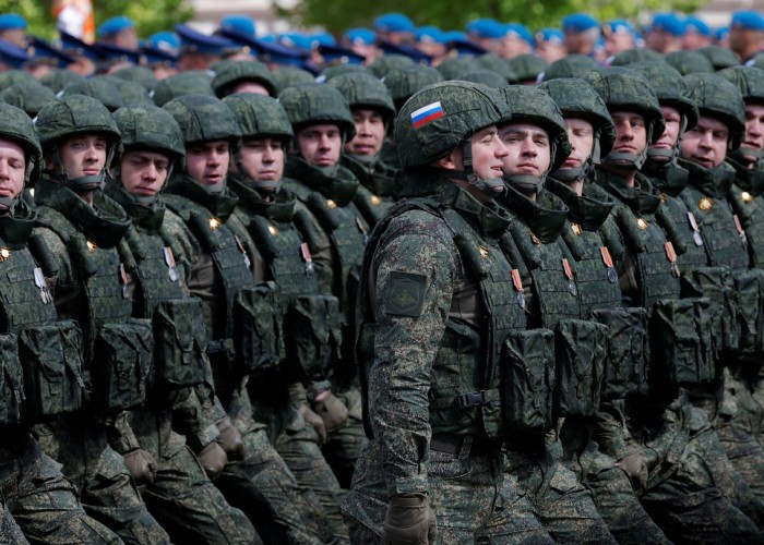 Pierderi dezastruoase pentru Rusia pe frontul din Ucraina. Cel puțin 1700 de soldați ruși au fost uciși sau grav răniți într-o singură zi în regiunea Zaporojie / Șefii UE anunță că vor găsi o modalitate de a acorda împrumutul de 90 de miliarde de euro Kievului, în ciuda opoziției Ungariei