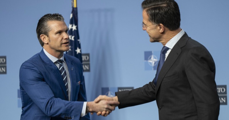 hegseth-rutte1