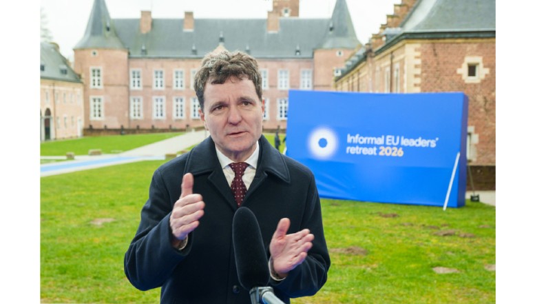 VIDEO Nicușor Dan anunță schimbări importante în diplomație. În jur de 40-50 ambasadori vor fi schimbați din funcție. Un personaj ultracontroversat, fost pesedist, dar și apropiat de Klaus Iohannis, și-a pierdut deja calitatea de ambasador