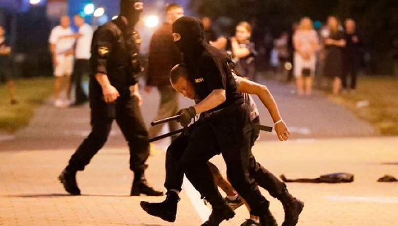 10 august însângerat în Belarus. Peste 120 de protestatari au fost reținuți