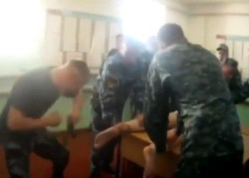 VIDEO Filmările care au șocat Rusia: deținuții, supuși unor chinuri îngrozitoare. 10% dintre ruși spun că au fost torturați