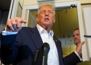 Donald Trump admite că nu poate candida pentru un al treilea mandat / „Dacă citiți Constituția, este destul de clar că nu am voie să candidez. E păcat!”