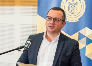 Secția DNA care îl anchetează pe Ciprian Ciucu pentru fapte de corupție este condusă de un procuror controversat, contestat chiar de subordonați și de păgubiții din dosarul „Nordis” / Este prieten de cursă lungă Marius Voineag, acuzat că a oprit o anchetă DNA care viza SRI