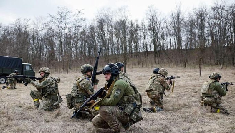 Ucraina a format opt brigăzi de asalt din zeci de mii de militari pentru contraofensivă. Detalii despre cum vor lupta acestea cu noile arme occidentale și despre misiunea lor de a provoca pierderi grele Rusiei