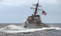 Pentagon: o navă de război americană și mai multe nave comerciale au fost atacate în Marea Roșie