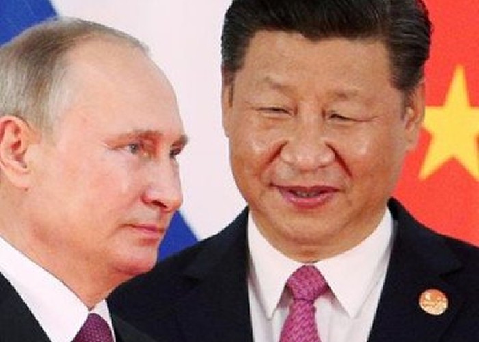 China și Rusia o țin langa cu fake news-ul descoperirii vaccinurilor anti-Covid. Asta după ce China comunistă a infestat întreaga planetă 