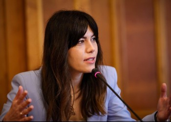 Cât de gravă e actuala criză energetică? Cristina Prună: "Uzine precum Dacia și Ford opresc producția până pe 19 august. Asta nu mai este doar o problemă a sistemului energetic. E o problemă economică. Se transmite un semnal foarte prost investitorilor". Unde s-a greșit și care sunt soluțiile în viziunea deputatei USR