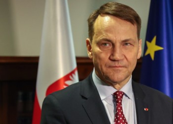 Șeful diplomației poloneze, celebrul Radosław Sikorski, este convins că victoria naționalistului Karol Nawrocki nu va slăbi lupta împotriva Rusiei. Ba chiar ar putea ajuta în relațiile cu SUA și Ungaria, atrăgându-le de partea Ucrainei