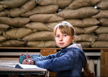 ”Cadou” mortal de la tătuca Putin: Copiii din Ucraina ocupată încep școala transformați în scuturi umane ale invadatorilor ruși