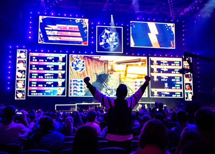 Ucrainenii sunt unii dintre cei mai importanți jucători din industria eSports, unde Rusia încă deține o influență mare. Invazia rusească la scară largă a separat total sporturile ucrainene de cele rusești  / Anna Neplii