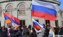 Kremlinul se face de râs acuzând Franța că vinde arme Armeniei, pe care chiar Rusia a trădat-o, lăsând-o singură în fața agresiunii Azerbaidjanului, deși era obligată prin tratatul CSTO să o susțină