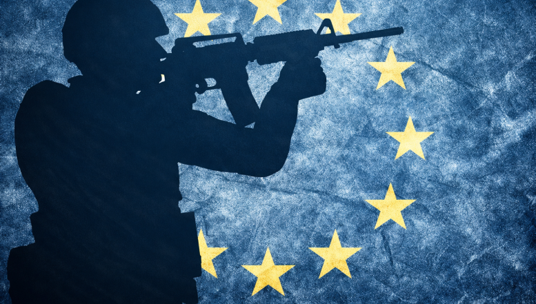 Provocarea înființării unei armate europene sau a altor forme comune de apărare. Ce spune un document elaborat de un înalt oficial european care și-a exprimat consternarea față de dificultățile Europei în a-și pune la punct strategia de apărare: "E surprinzător, dacă nu chiar jenant, că retragerea a mai puțin de 100.000 de soldați americani ar putea crea un vid strategic"