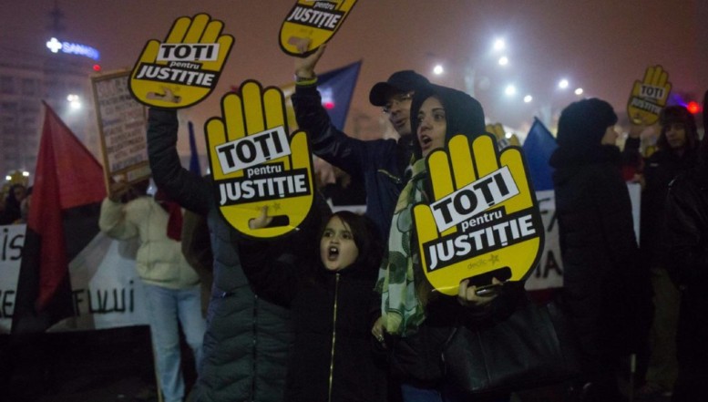 Lupta anticorupție își dă duhul în România. Sub conducerea Liei Savonea, la Înalta Curte are loc ultima etapă din asaltul mafiot declanșat împotriva Justiției, acum opt ani, de Liviu Dragnea, Sorin Grindeanu, Florin Iordache și Tudorel Toader. Dezvăluirile unui specialist