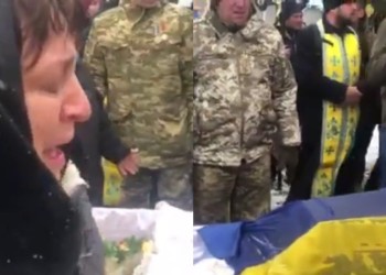 VIDEO "Lăsați sicriul Eroului să intre în biserică!". Mai mulți preoți din Cernăuți aflați sub tutela Moscovei au încercat să împiedice înmormântarea unui soldat ucrainean