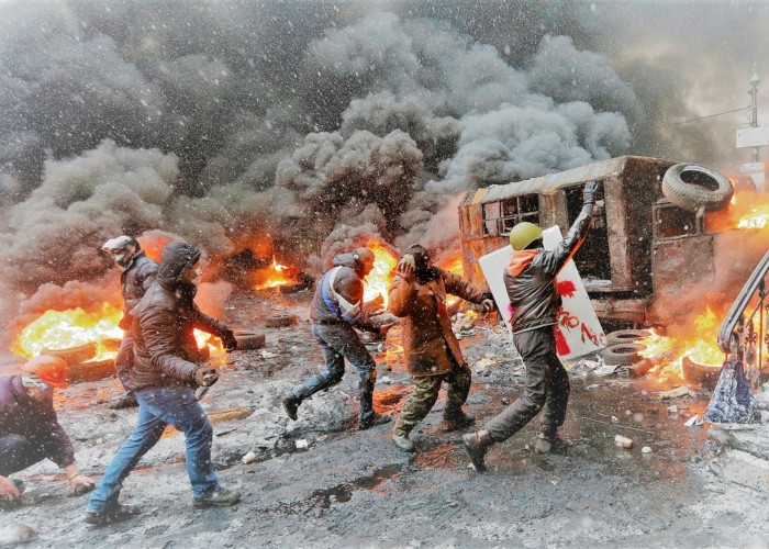 Ucraina anunță că se pregătește pentru un RĂZBOI TOTAL cu Rusia. Zelenski: ”Este cel mai rău lucru care s-ar putea întâmpla, dar există această posibilitate”. Tensiuni în creștere