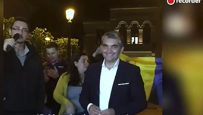 VIDEO. Percheziții DNA la Primăria din Sinaia și la domiciliul primarului Vlad Oprea. Fabulos de bogat, edilul este suspectat de luare de mita și trafic de influență