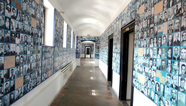 MEMORIU pentru respectarea drepturilor victimelor comunismului. Un grup de foști deținuți politici și deportați solicită Parlamentului să emită un amendament care să elimine CASS de pe indemnizațiile destinate victimelor comunismului, prevăzute de Legea 118 / 1990 rep. 2020