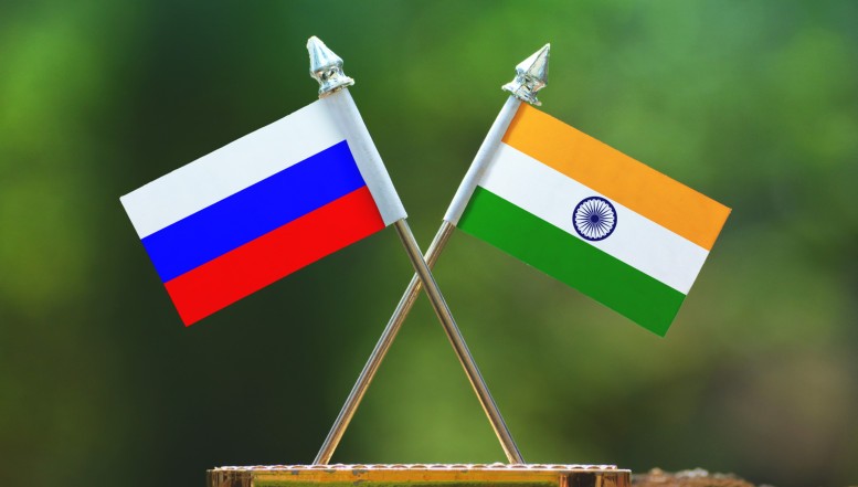 Pe fondul crizei combustibililor, Rusia se orientează către India în speranța de a ameliora pagubele generate de atacurile constante efectuate de forțele ucrainene