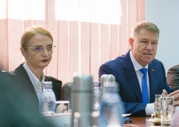 ÎCCJ turează motoarele emițând pe bandă decizii în favoarea infractorilor. Avertismentul unui specialist: „Justiția capturată de Lia Savonea este cea mai dureroasă moștenire lăsată de Klaus Iohannis” / „Oamenii vor pierde procesele cu dreptatea în mână, abuzul judiciar va fi parte din cotidian, iar sentințele vor fi scoase la mezat”