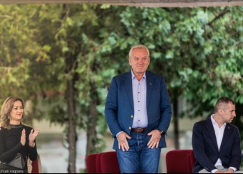 Primarul PSD al Buzăului, dezvăluiri crâncene din culisele risipei bugetare: „Am fost la o înmormântare într-o comună de munte. Toată lumea lucra la primărie. Băi, sunteţi nebuni? Nu se poate aşa ceva!” / „Partidul meu, din păcate, nu a făcut nicio reformă semnificativă. Suntem programați pe autodistrugere”