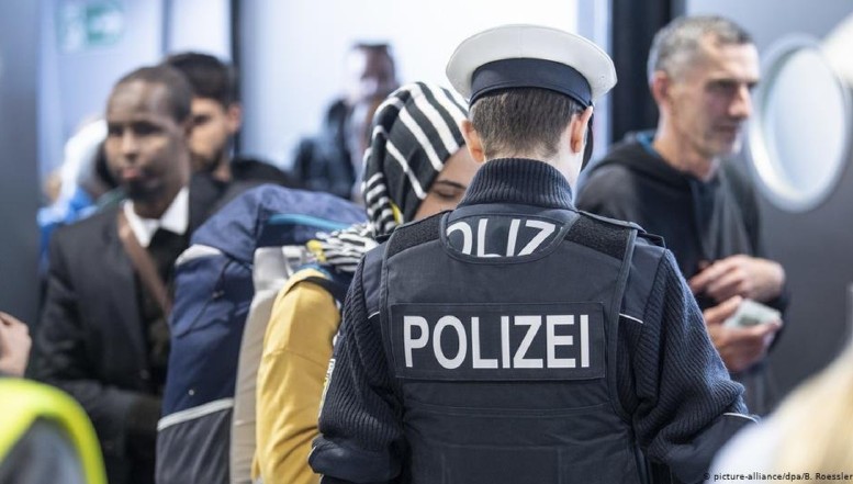 Guvernul german face un pas decisiv pentru a deporta rapid migranții cărora li s-a respins cererea de azil. Ce prevede proiectul de lege introdus pe agenda Parlamentului