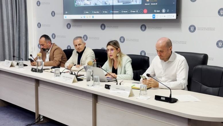 VIDEO Diana Buzoianu, amenințată de bogătașul sindicalist Silviu Geană cu denunț penal pentru că a organizat o dezbatere transparentă privind alegerea noului director al Romsilva. Ministrul și alți participanți s-au declarat stupefiați / „Doamne, cât de frică vă este de societatea civilă, cât de frică vă este de transparenţă”