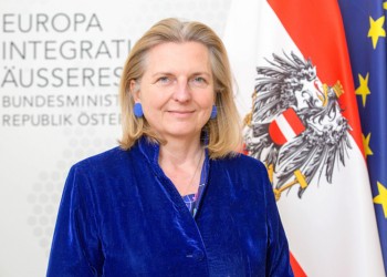 După ce a promovat turistic satele rusești, fosta ministră austriacă de Externe se va ocupa de spălarea creierelor rușilor în mediul universitar. Anunțul făcut de dănțuitoarea lui Putin