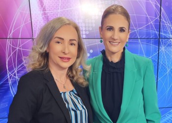 Halucinant. Pensionara specială Ingrid Mocanu o instruiește pe Lia Savonea cum să se răzbune după decizia CCR privind pensiile speciale. Ideea de bază a unei lungi liste cu instrucțiuni este salvarea lui Călin Georgescu. „În maxim un an, toată populația va cere să vi se dubleze salariile și pensiile”