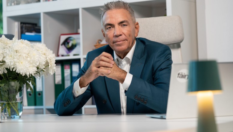 Coaliția fragilității. Un controversat senator PSD anunță „capăt de drum” pentru unul din vicepremierii lui Ilie Bolojan, implicat într-un dosar de corupție, dar mai degrabă ca parte vătămată. Vicepremierul Anastasiu a recunoscut că i-a plătit unei inspectoare ANAF un fel de „taxă de protecție”