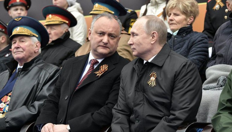 Minciunile și ipocrizia Rusiei. Putin acuză imixtiuni externe în R.Moldova în timp ce Dodon e consiliat de agenți FSB și GRU plătiți ilegal. Același Dodon a spălat banii Moscovei în Bahamas