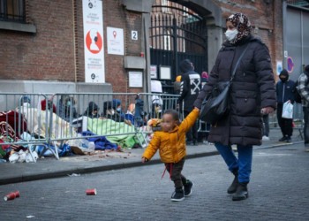 Guvernul belgian, acuzat că ține mii de solicitanți de azil pe străzi, o mare parte dintre aceștia fiind afectați de boli psihice