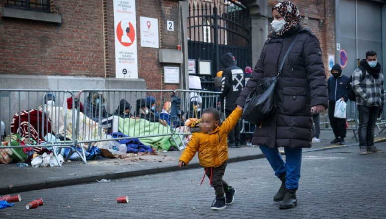 Guvernul belgian, acuzat că ține mii de solicitanți de azil pe străzi, o mare parte dintre aceștia fiind afectați de boli psihice