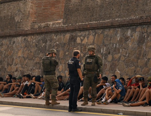 Autoritățile spaniole ar fi identificat mai mulți suspecți de jihadism în rândul hoardelor dezlănțuite care au luat cu asalat exclava Ceuta. Marocul a efecuat cel puțin 52 de arestări în legătură cu valul migraționist