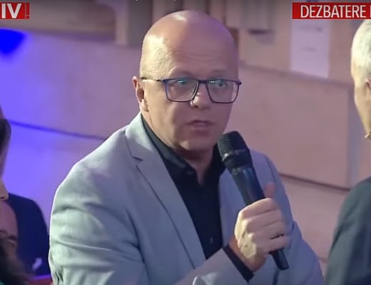 VIDEO. Scene ireale la Antena 3: Mircea Geoană, la un pas de bătaie. Prezidențiabilul își pierde cumpătul, tremură și sare amenințător la Adrian Ursu când acesta îl întreabă despre o posibilă finanțare dubioasă a campaniei sale prin fundația Mihaelei Geoană