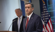 Și totuși de ce a mers directorul CIA într-o vizită secretă la Moscova despre care a aflat toată lumea? Donald Trump susține că deplasarea în Rusia nu are legătură cu lucrurile vehiculate în presă: Iranul sau un potențial atac rusesc împotriva unei țări NATO