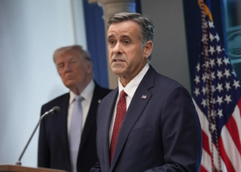 Și totuși de ce a mers directorul CIA într-o vizită secretă la Moscova despre care a aflat toată lumea? Donald Trump susține că deplasarea în Rusia nu are legătură cu lucrurile vehiculate în presă: Iranul sau un potențial atac rusesc împotriva unei țări NATO