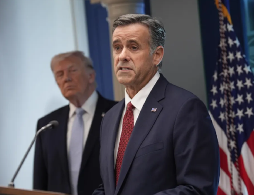 Și totuși de ce a mers directorul CIA într-o vizită secretă la Moscova despre care a aflat toată lumea? Donald Trump susține că deplasarea în Rusia nu are legătură cu lucrurile vehiculate în presă: Iranul sau un potențial atac rusesc împotriva unei țări NATO