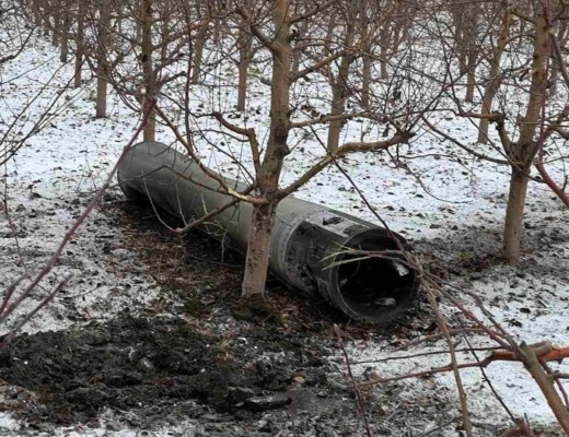 ALERTĂ! FOTO: R.Moldova – ținta unui nou ATAC cu rachetă! De data asta a fost lovită localitatea Briceni din nordul țării