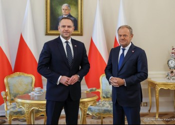 Clasa politică din Polonia dă un exemplu aliaților! Karol Nawrocki și Donald Tusk transmit, în urma unei întâlniri, că vor avea o poziție coordonată pe subiectele de apărare și securitate, în pofida disputelor politice interne. Semnal clar împotriva Rusiei