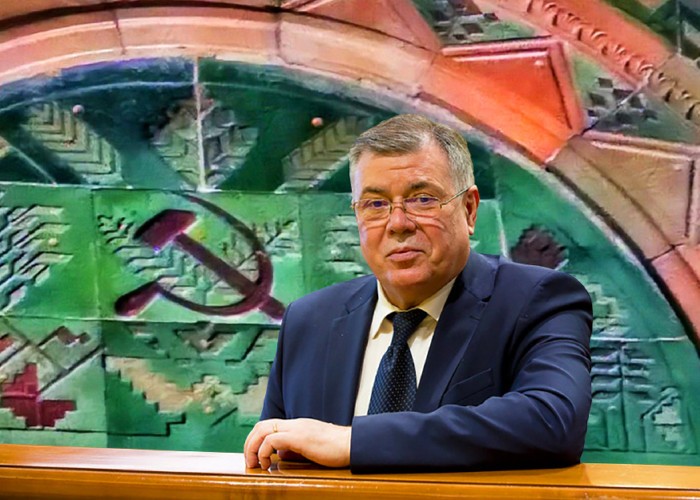 Iurie Reniță, demers public pentru înlăturarea simbolurilor comuniste – Secera și Ciocanul – de pe clădirea Procuraturii Generale din Chișinău!