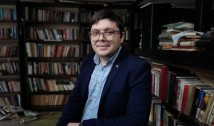 Cine este studentul basarabean snopit în bătaie de George Simion acum 13 ani: M-au bătut cam 15 minute, au smuls clanța de la ușă, nu mai aveam unde să fug și strigam „ajutor” / Un ofițer „mi-a spus să nu-mi fac mari speranțe în legătură cu acest dosar, deoarece sora lui este judecător ”