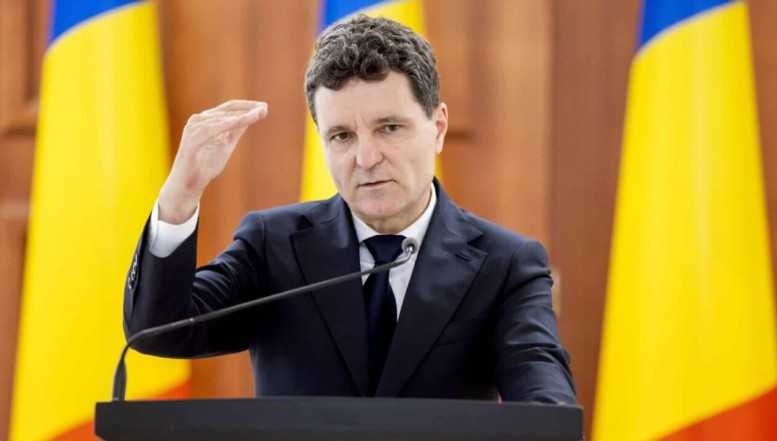 Președintele Nicușor Dan retrimite în Parlament așa-zisa Lege Vexler. Gestul e profund politic, generând o poziționare ideologică onestă și clară. E o dovadă de responsabilitate. Această atitudine e neuzuală pentru politicienii români care sunt obișnuiți să stea cu fundurile în toate bărcile