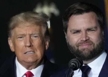 „Prigojin de la Tesla”. Culisele războiului Elon Musk-Donald Trump: miliardarii „tehno-fasciști” vor să-l instaleze la Casa Albă pe mult mai obedientul JD Vance pentru a obține, în final, mult râvnita autocrație tehnologică