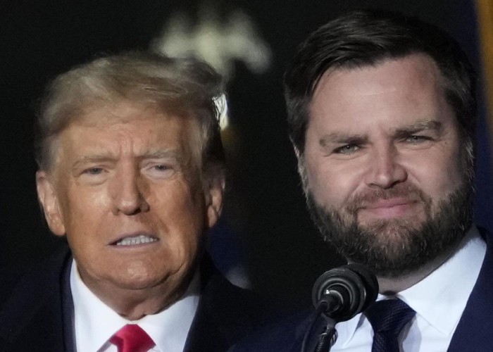 „Prigojin de la Tesla”. Culisele războiului Elon Musk-Donald Trump: miliardarii „tehno-fasciști” vor să-l instaleze la Casa Albă pe mult mai obedientul JD Vance pentru a obține, în final, mult râvnita autocrație tehnologică