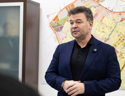 VIDEO Ce explicații are rectorul-parlamentar PNL putred de bogat pentru vila de 700.000 de euro, călcată recent de hoți, dar care nu apare în declarația sa de avere: „Nu îmi aparține!” / El are însă alte cinci imobile trecute în declarația de avere